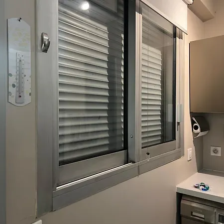 Elegant Near Transport And Terrace Apartment *